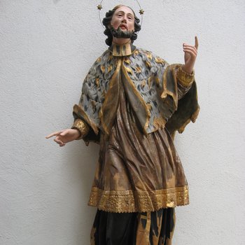 Restaurate le sculture lignee raffiguranti i Santi Giovanni Nepomuceno, Carlo Borromeo, Ignazio di Loyola