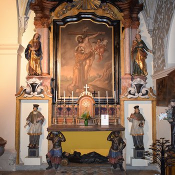 Restauro dell'altare dedicato a San Francesco Saverio
