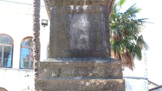 Monumento funerario di quinto etuvio capreolo ad aquileia