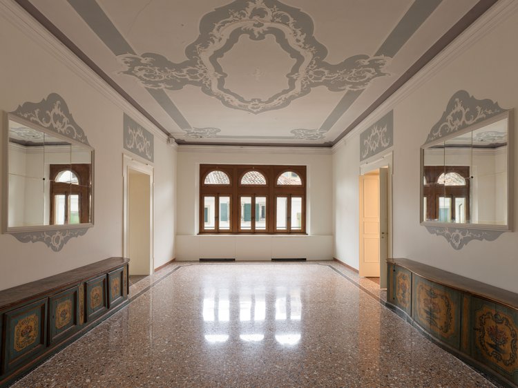 Palazzo Antonini-Stringher sala specchi