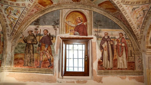 Restauro degli intonaci esterni e dell'apparato decorativo interno dell'oratorio dello spirito santo di san leonardo in valcellina