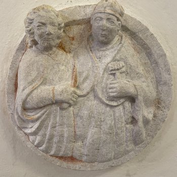 Restauro del tondo lapideo raffigurante i Ss. Bartolomeo e Biagio di Giovanni Antonio Pilacorte