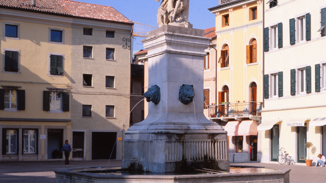 Fontana di Piazza Paolo Diacono Cividale del Friuli