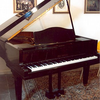 Un nuovo pianoforte per il Gruppo Promozionale Musicale nella chiesa di S. Antonio Abate a Paularo