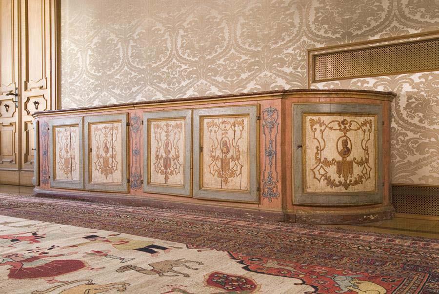 credenza